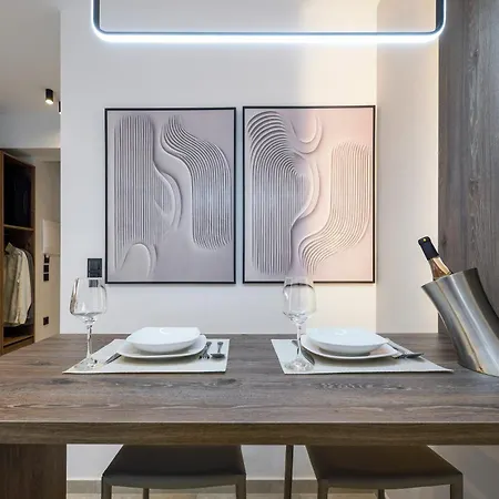 Loena Luxury Apartment